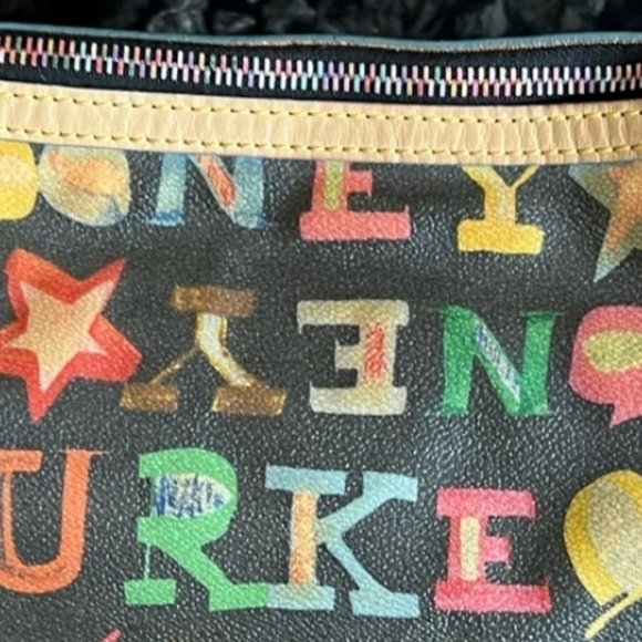 Dooney & Bourke vintage black with scribble print shoulder bag w/ rainbow zipper - Picture 4 of 6